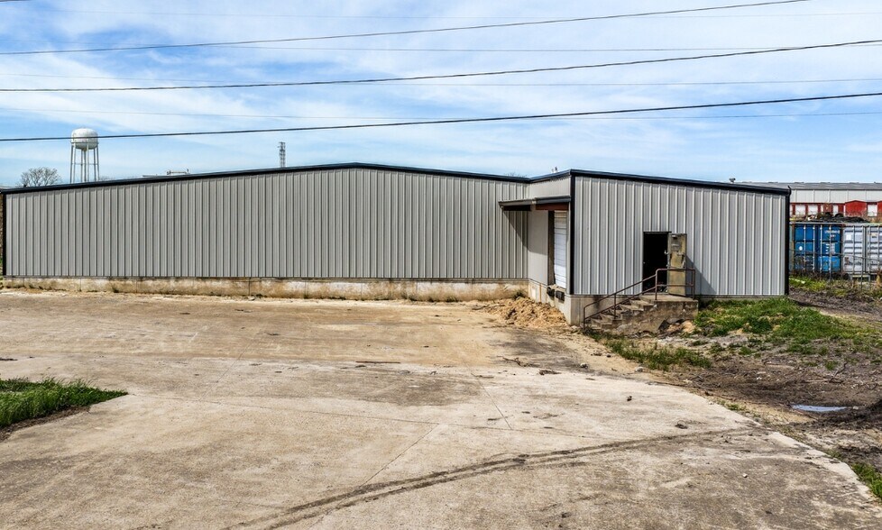 More Photos Of 5888 Hwy 66, Greenville Warehouse For Lease