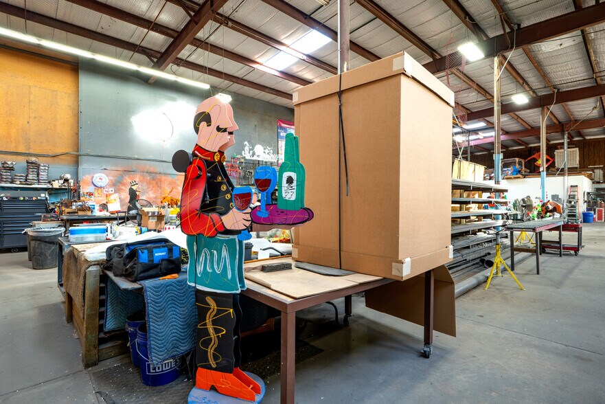 More Photos Of 1127 Siler Park Ln, Santa Fe Industrial For Sale