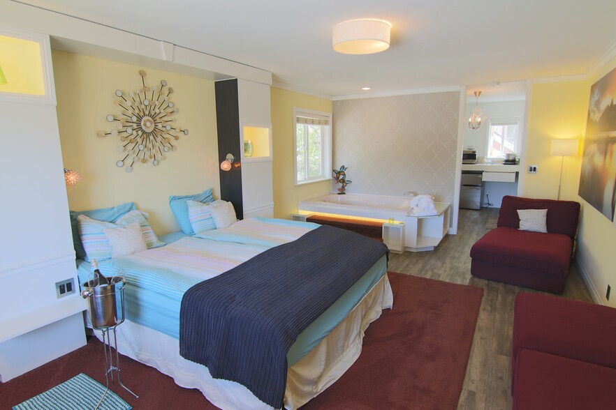 More Photos Of 41095 W Big Bear Blvd, Big Bear Lake Hotel For Sale