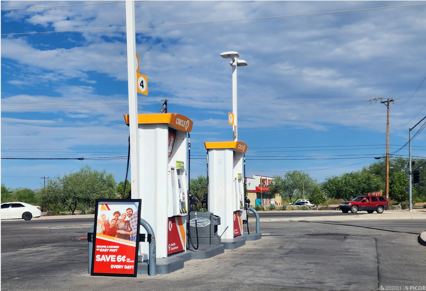 More Photos Of 3102 E Benson Hwy, Tucson Convenience Store For Lease