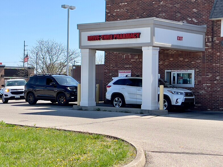 More Photos Of 28 N Brookwood Ave, Hamilton Drugstore For Sale