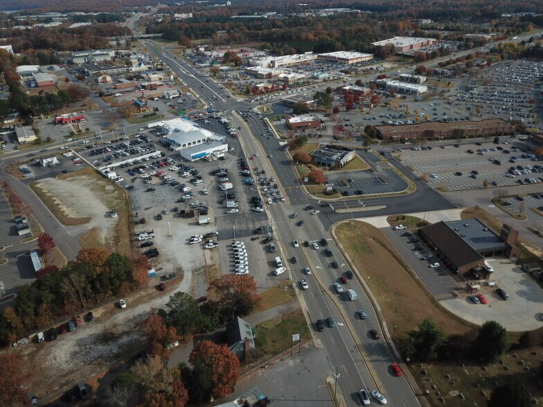 More Photos Of 2710 W Hundred Rd, Chester Office For Lease