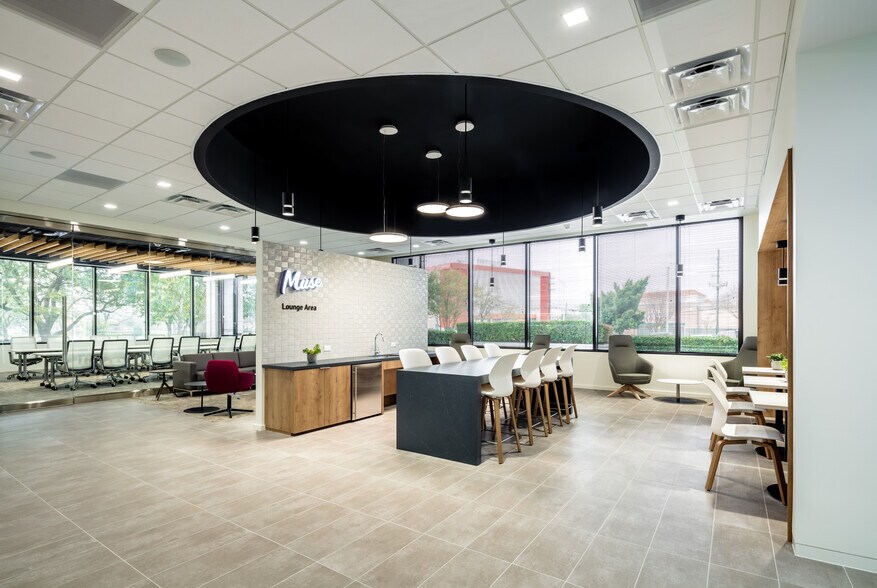 More Photos Of 5444 Westheimer Rd, Houston Office For Lease