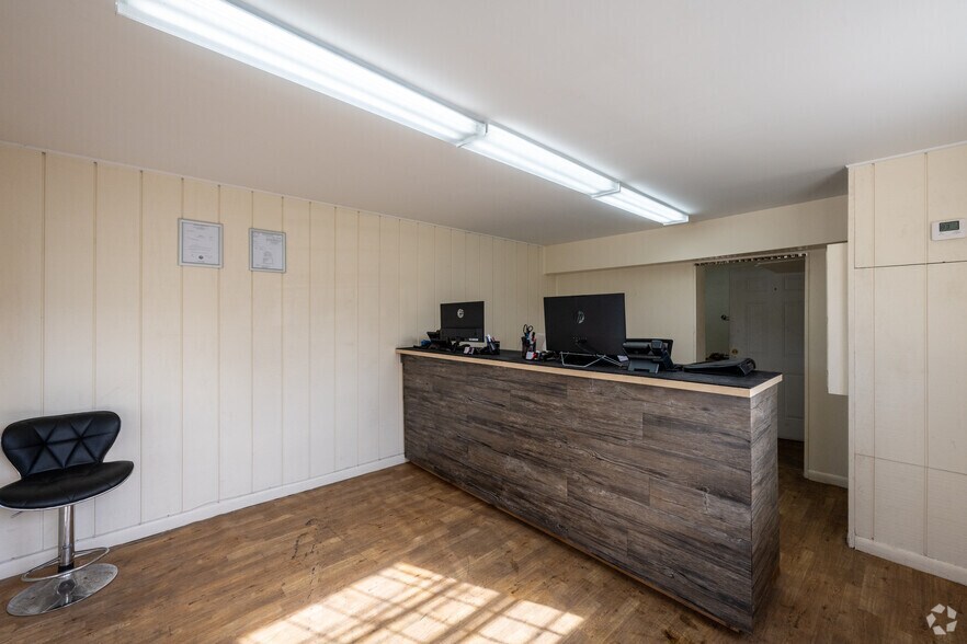 More Photos Of 5291 US Highway 1, Mims Warehouse For Sale