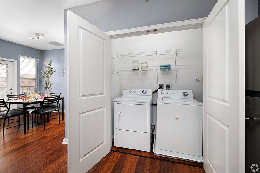 More Photos Of 3949 Lindell Blvd, Saint Louis Apartments For Lease