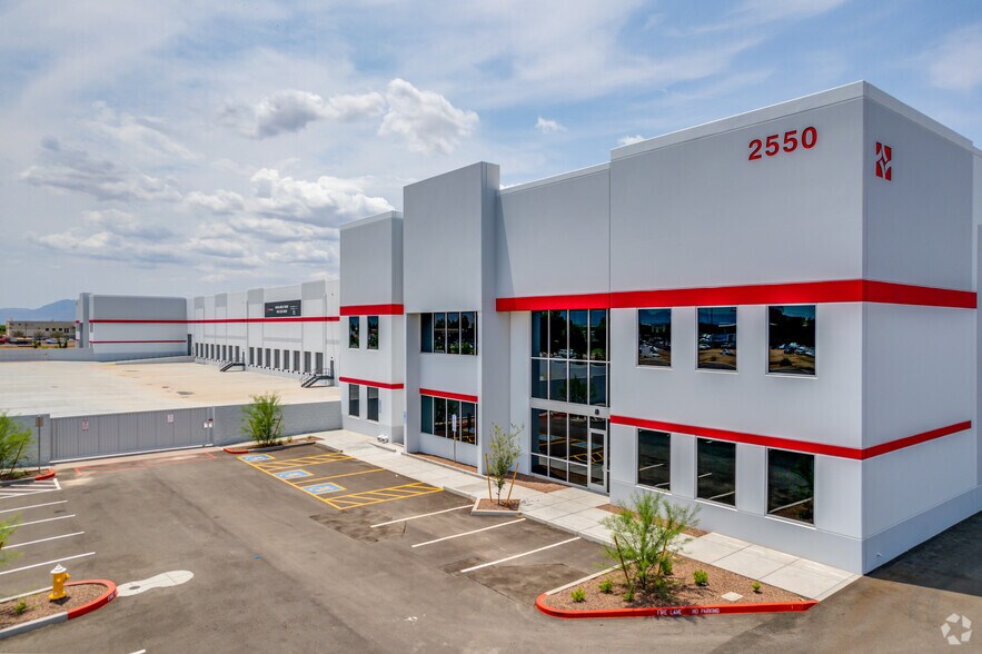 More Photos Of 2550 S 51st Ave, Phoenix Warehouse For Lease