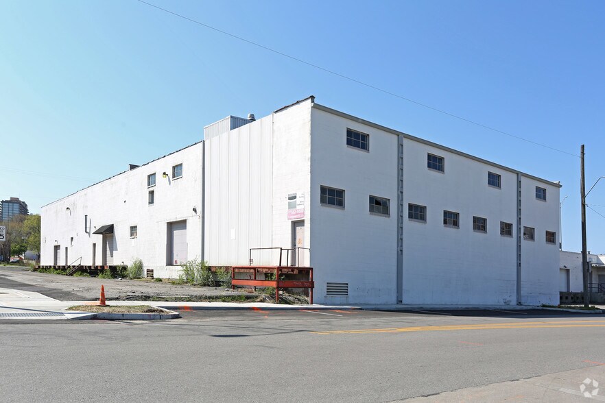 More Photos Of 300 S Holmes St, Kansas City Warehouse For Sale