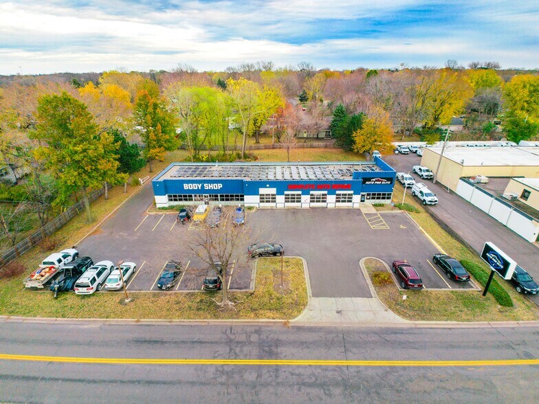 More Photos Of 8443 University Ave NE, Spring Lake Park Auto Repair For Sale