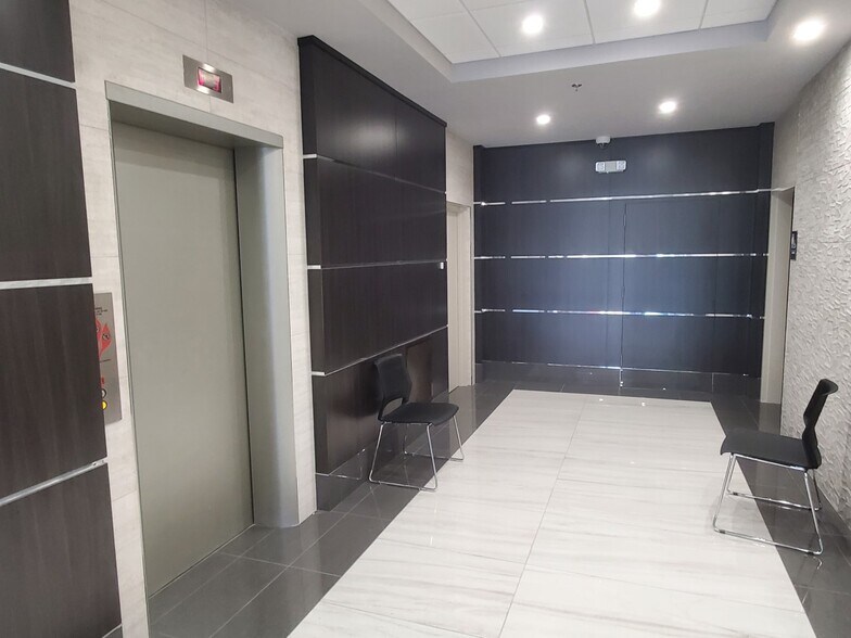 More Photos Of 2045 E University Blvd, Hyattsville Office For Lease