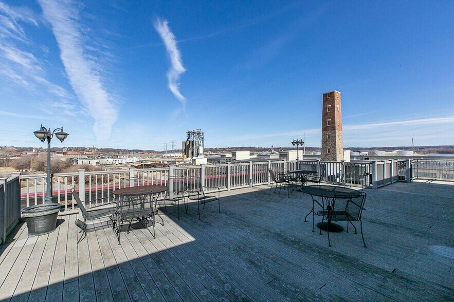 More Photos Of 600 Star Brewery Dr, Dubuque Office For Lease