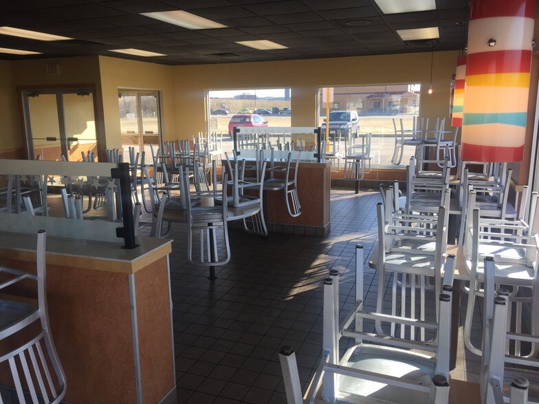 More Photos Of 927 W Jackson St, Morton Fast Food For Sale