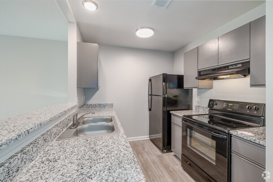 More Photos Of 1004 Appamattox Ct, Fayetteville Apartments For Sale