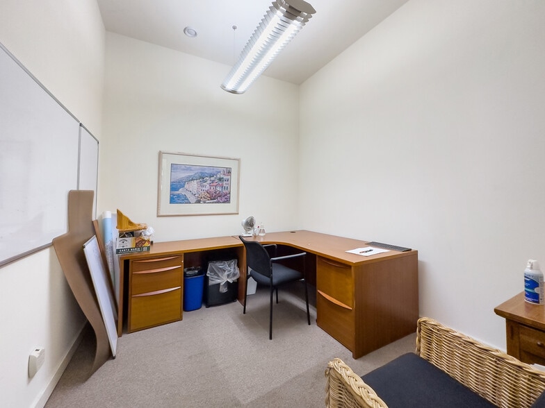 More Photos Of 1717-1719 Powell St, San Francisco Office For Lease
