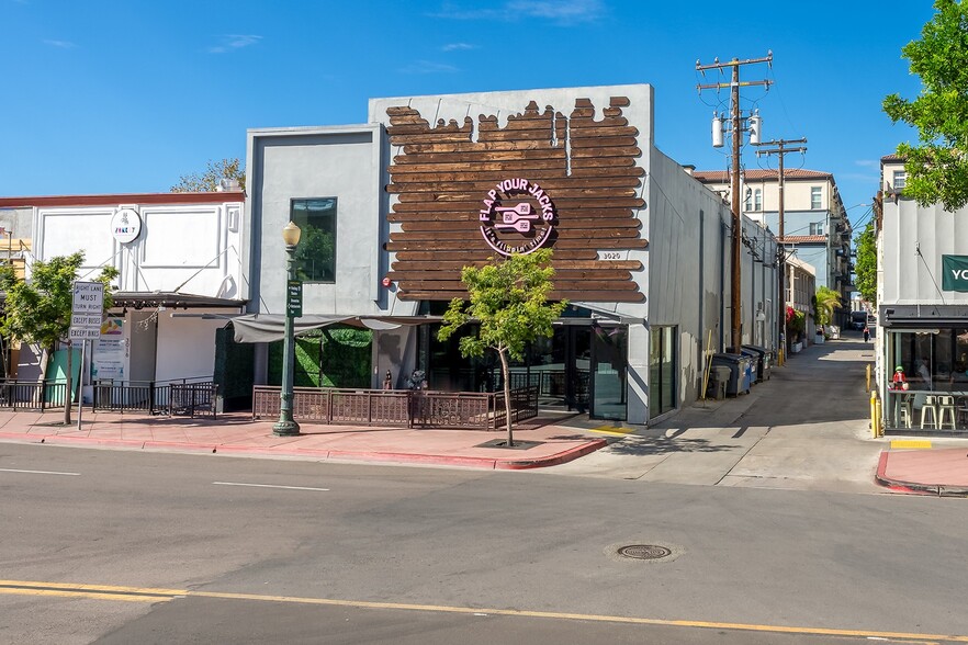 Primary Photo Of 3020 University Ave, San Diego Restaurant For Lease