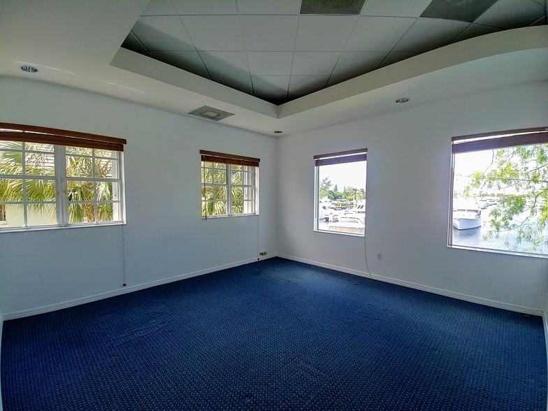 More Photos Of 2525 Marina Bay Dr W, Fort Lauderdale Office For Lease