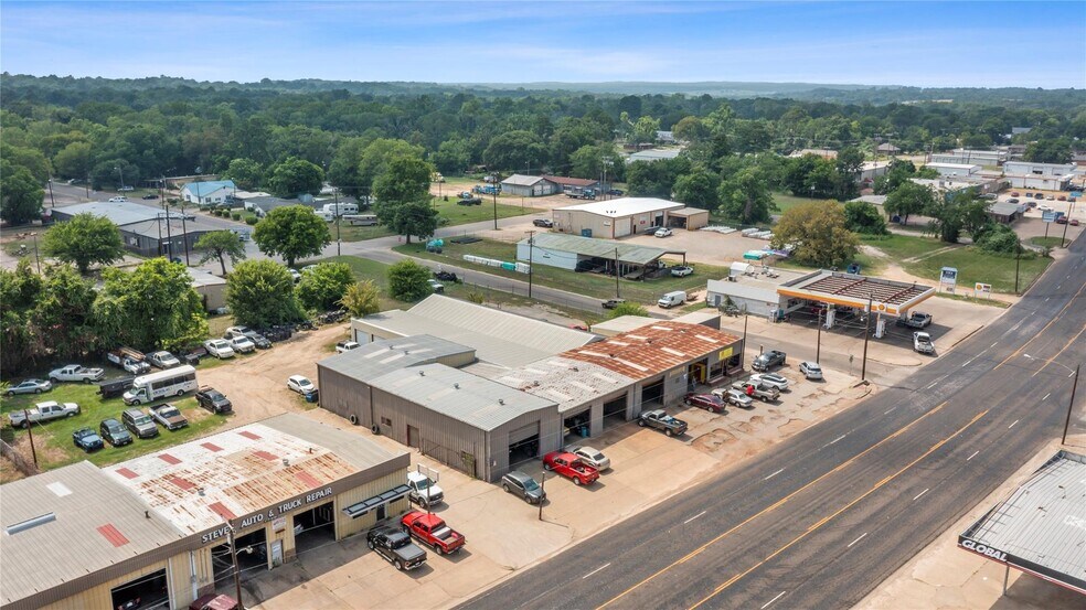 More Photos Of 613 N Palestine St, Athens Auto Repair For Sale