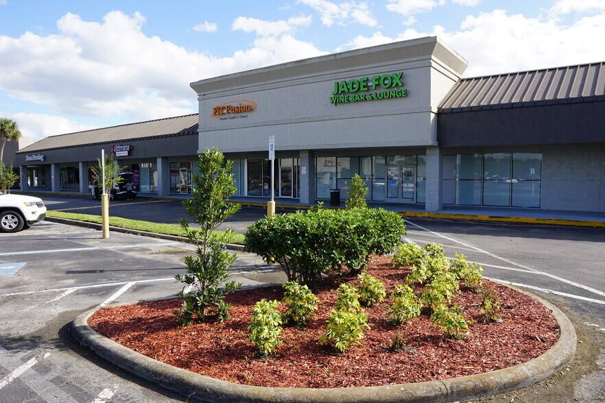 More Photos Of 2810-2946 Lakeland Highlands Rd, Lakeland General Retail For Sale