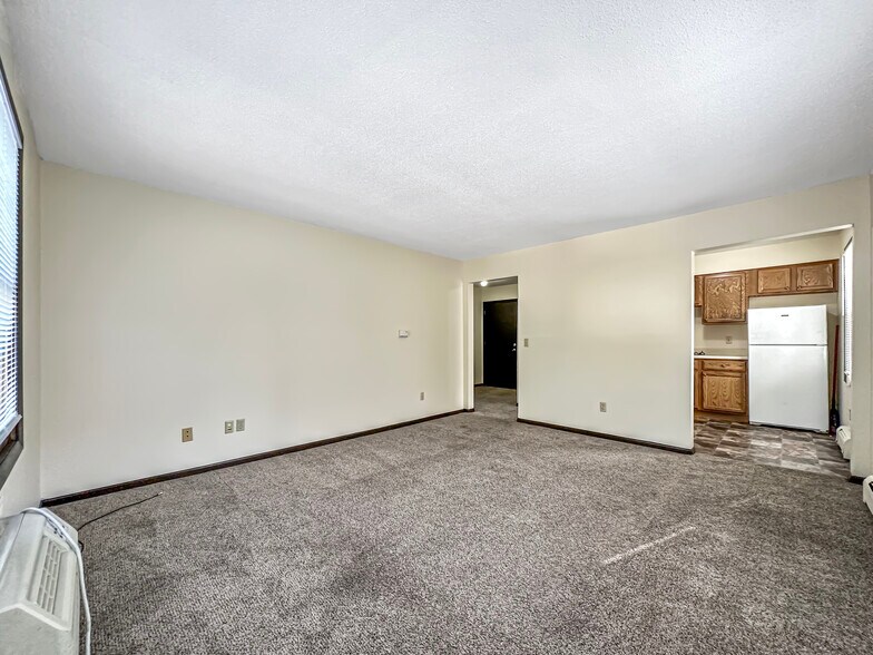 More Photos Of 3830 6th Ave, Des Moines Apartments For Sale