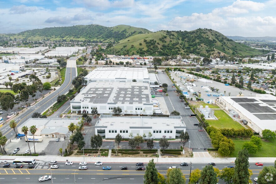 More Photos Of 2280 Valley Blvd, Pomona Warehouse For Sale
