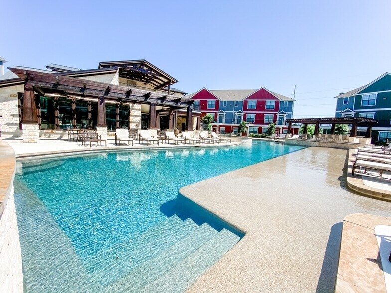 More Photos Of 2888 Nash St, Bryan Apartments For Sale