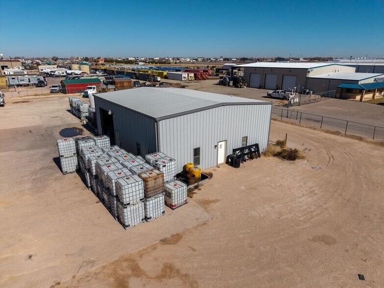 More Photos Of 8316 W I-20, Midland Warehouse For Sale