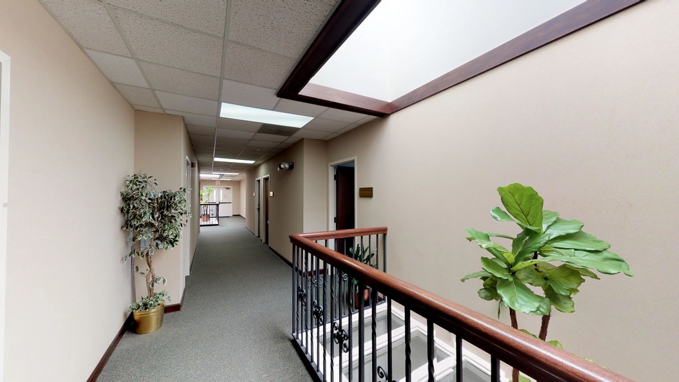 More Photos Of 2101 N Sardis Rd, Charlotte Office For Lease