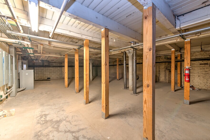 More Photos Of 318-320 S Michigan Ave, Chicago Apartments For Sale