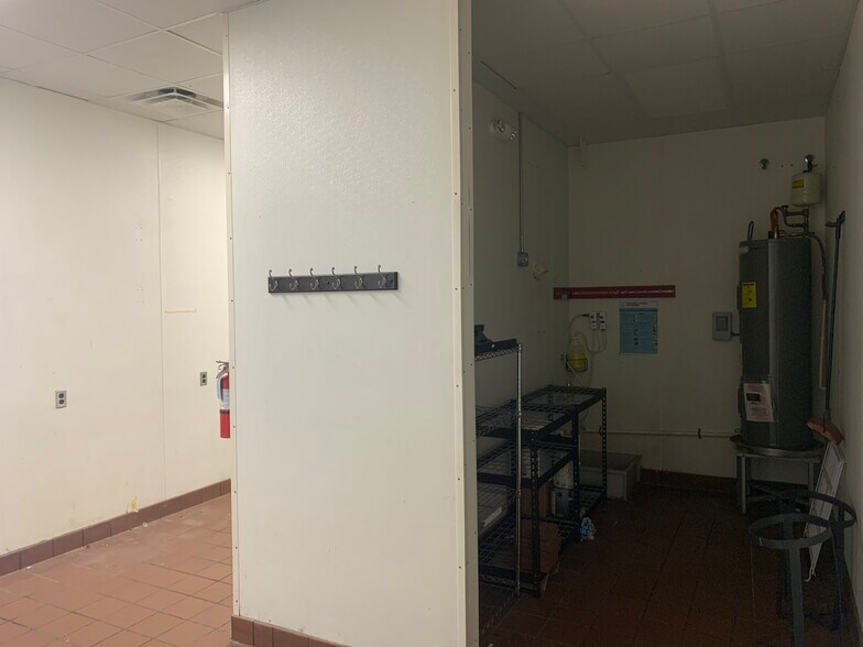 More Photos Of 19141 Stone Oak Pky, San Antonio Unknown For Lease