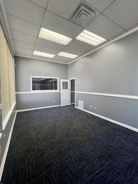 More Photos Of 1500 Louisville Ave, Monroe Office For Sale