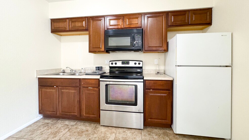 More Photos Of 8939 N 8th St, Phoenix Apartments For Sale