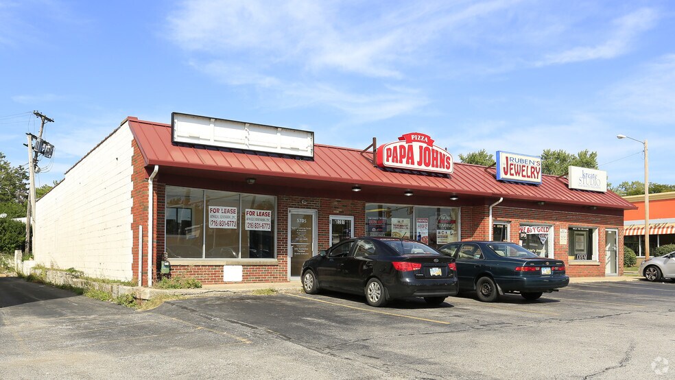 Primary Photo Of 5705-5711 Mayfield Rd, Cleveland Freestanding For Lease