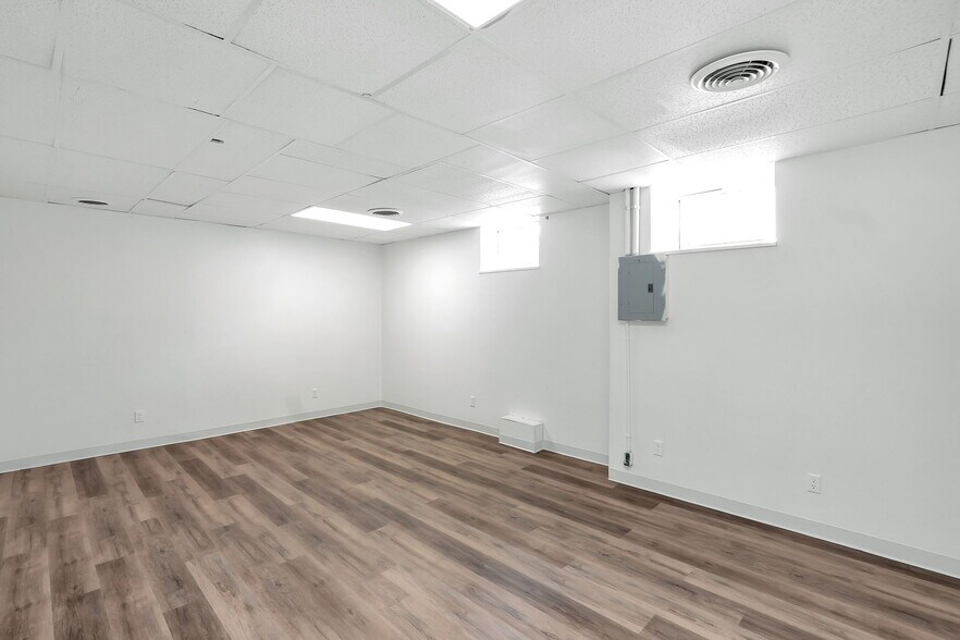 More Photos Of 3184 W Broad St, Columbus Medical For Lease