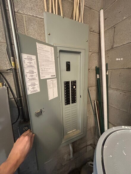 More Photos Of 1410 Frey Rd, Pittsburgh Warehouse For Sale