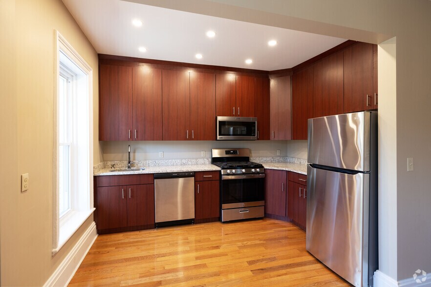 More Photos Of 458 Broadway, Kingston Storefront Retail Residential For Sale