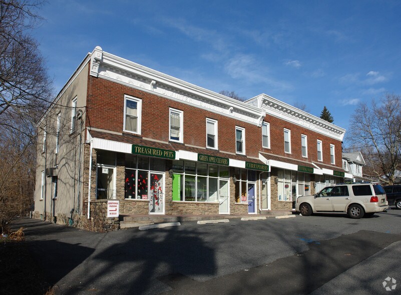 More Photos Of 107-109 Miller Rd, Mahwah Storefront Retail Residential For Lease
