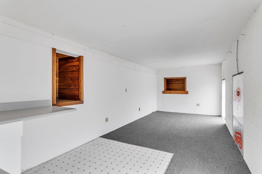 More Photos Of 260 Columbus Ave, Pittsfield Storefront Retail Office For Sale