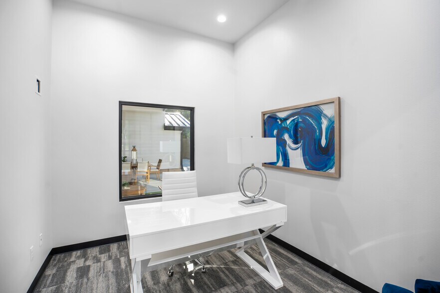 More Photos Of 2001 Tulane Dr, Lufkin Medical For Sale