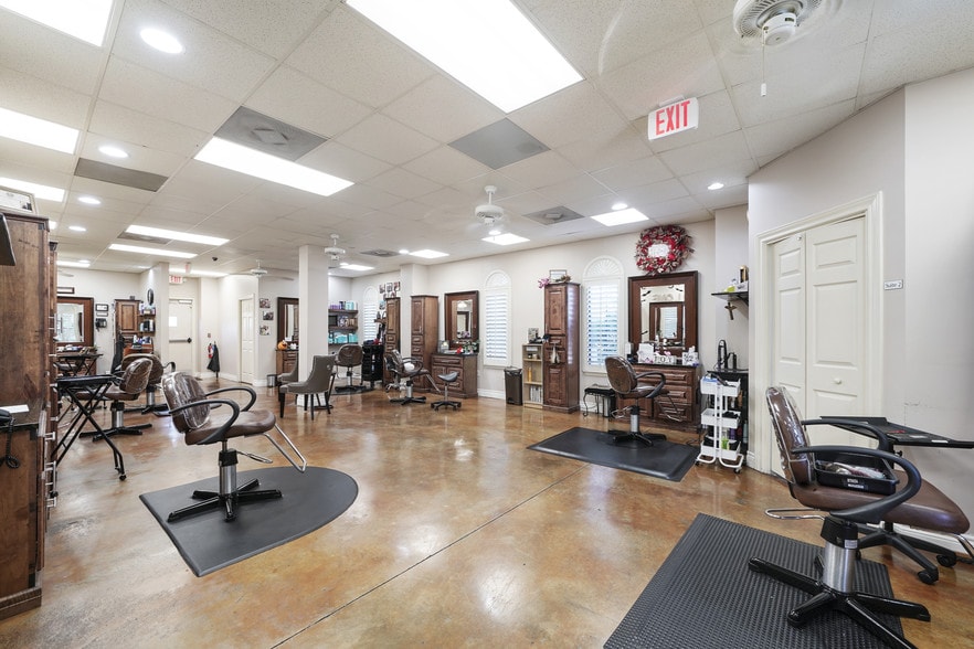 More Photos Of 21720 Highland Knolls Dr, Katy Freestanding For Sale