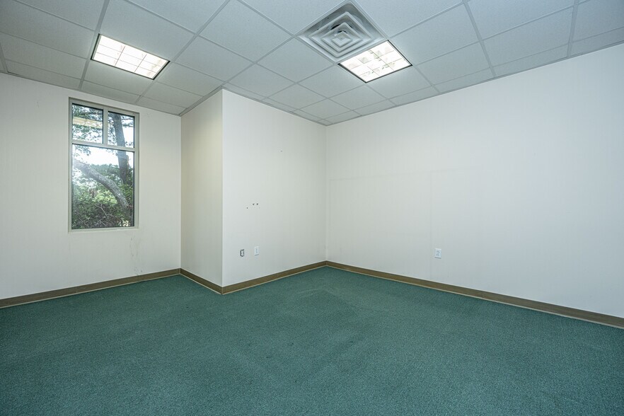 More Photos Of 901 Old Trolley Rd, Summerville Medical For Lease