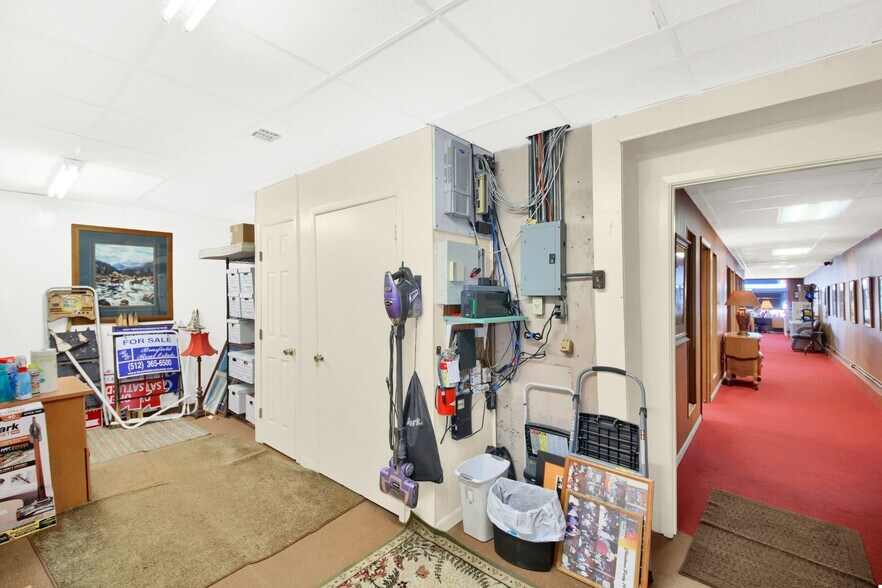 More Photos Of 202 N Main St, Taylor Loft Creative Space For Sale