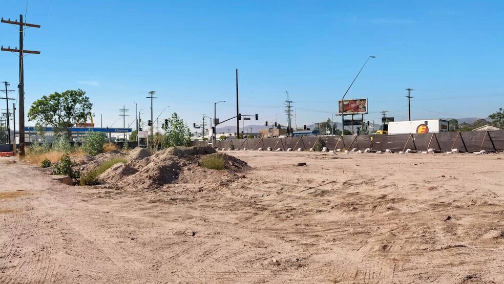 More Photos Of 8143 San Fernando Rd, Sun Valley Land For Sale