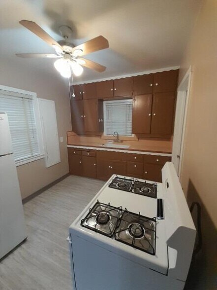 More Photos Of 3226 W St, Sacramento Apartments For Sale