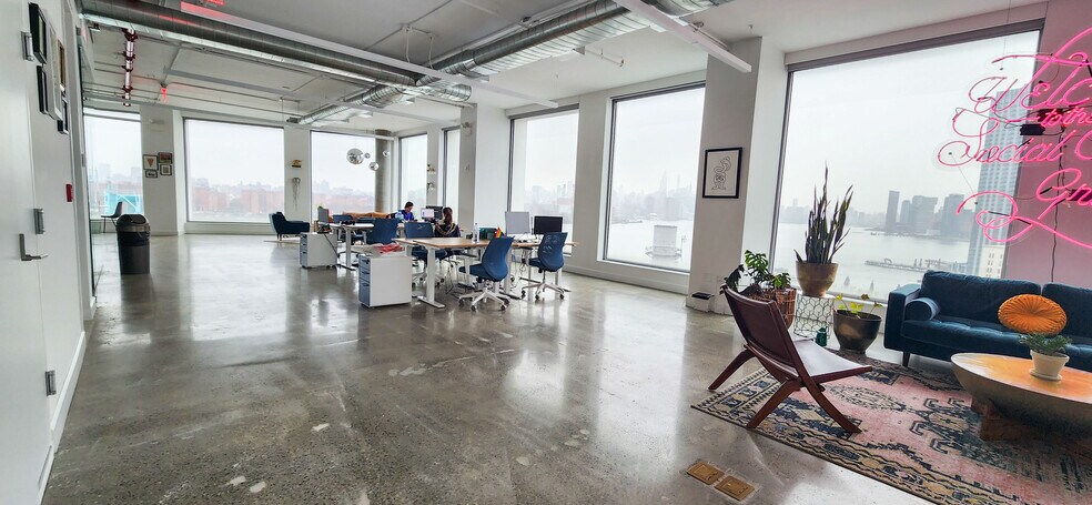 More Photos Of 10 Grand St, Brooklyn Office For Lease