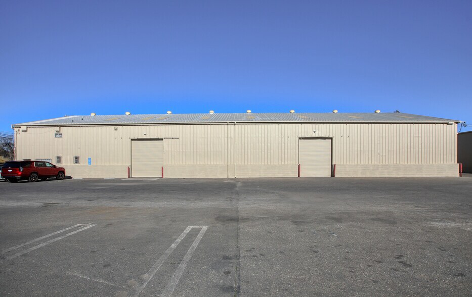 More Photos Of 504 S Western Ave, Santa Maria Warehouse For Sale
