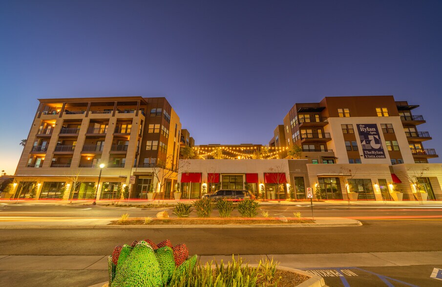 Primary Photo Of 100 Main St, Vista Apartments For Lease