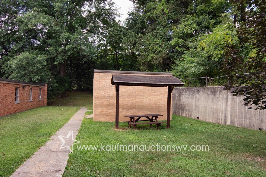 More Photos Of 100 Bluestone Rd, Mount Hope Research And Development For Sale