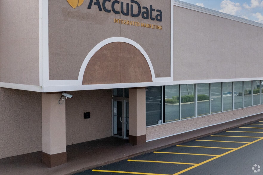 More Photos Of 12901 Mcgregor Blvd, Fort Myers Unknown For Lease