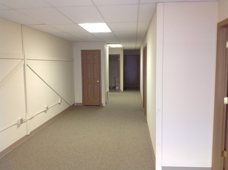 More Photos Of 2700 Lemoyne Ave, Mattydale Storefront Retail Office For Lease