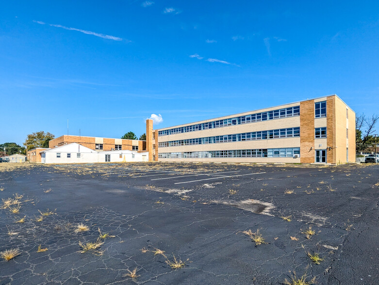 Primary Photo Of 350 Georgetown Rd, Carneys Point Schools For Sale