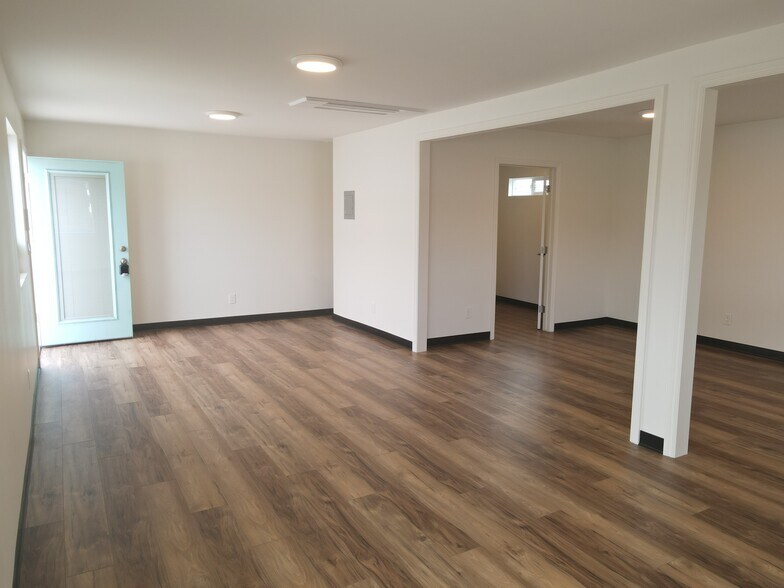 More Photos Of 899 Grand Ave, San Diego Office For Lease
